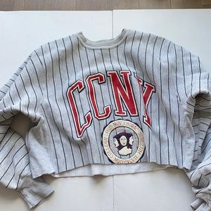 Perfect 4 seasons vintage sweater.